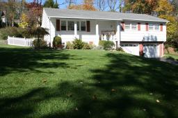 7 RAND DR