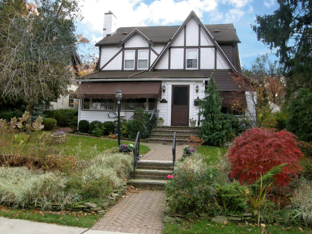 MLS #/Web ID: 2727234