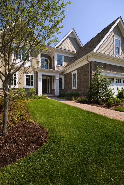 44 Boxwood Lane