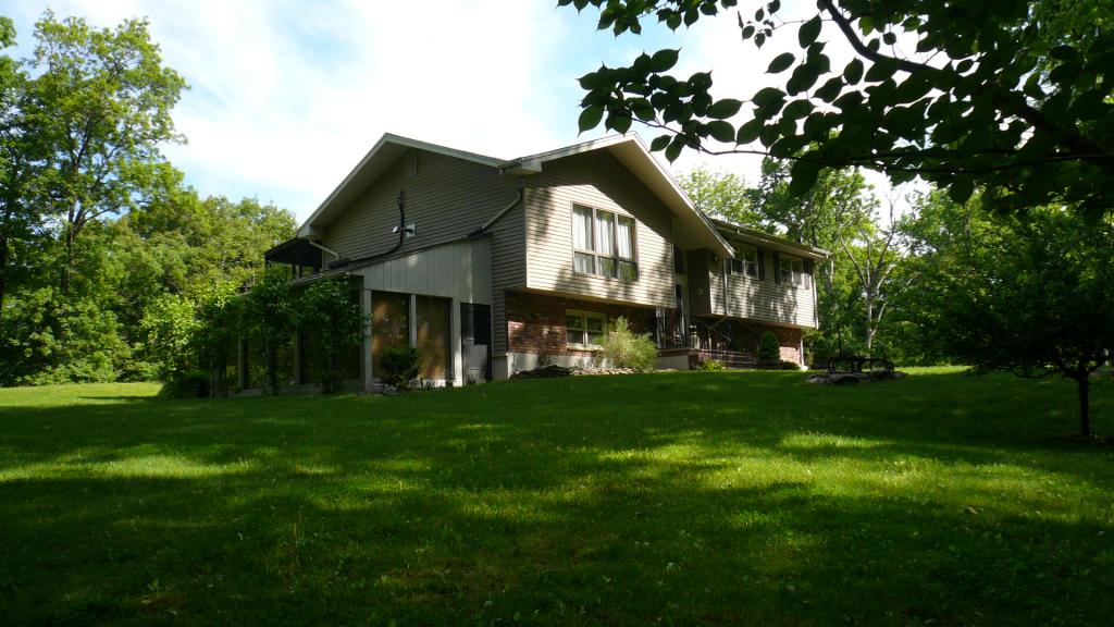 MLS #/Web ID: 2685035