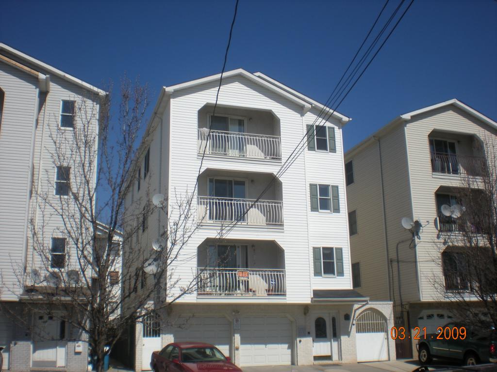 MLS #/Web ID: 2705435
