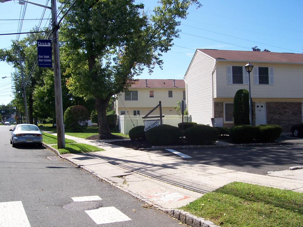 MLS #/Web ID: 2713535