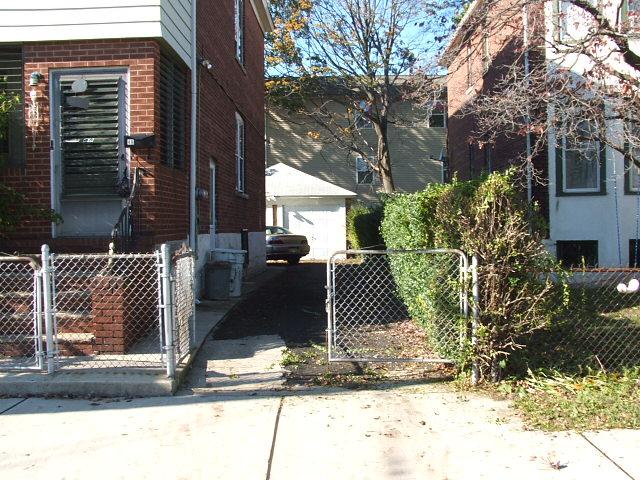 MLS #/Web ID: 2724335