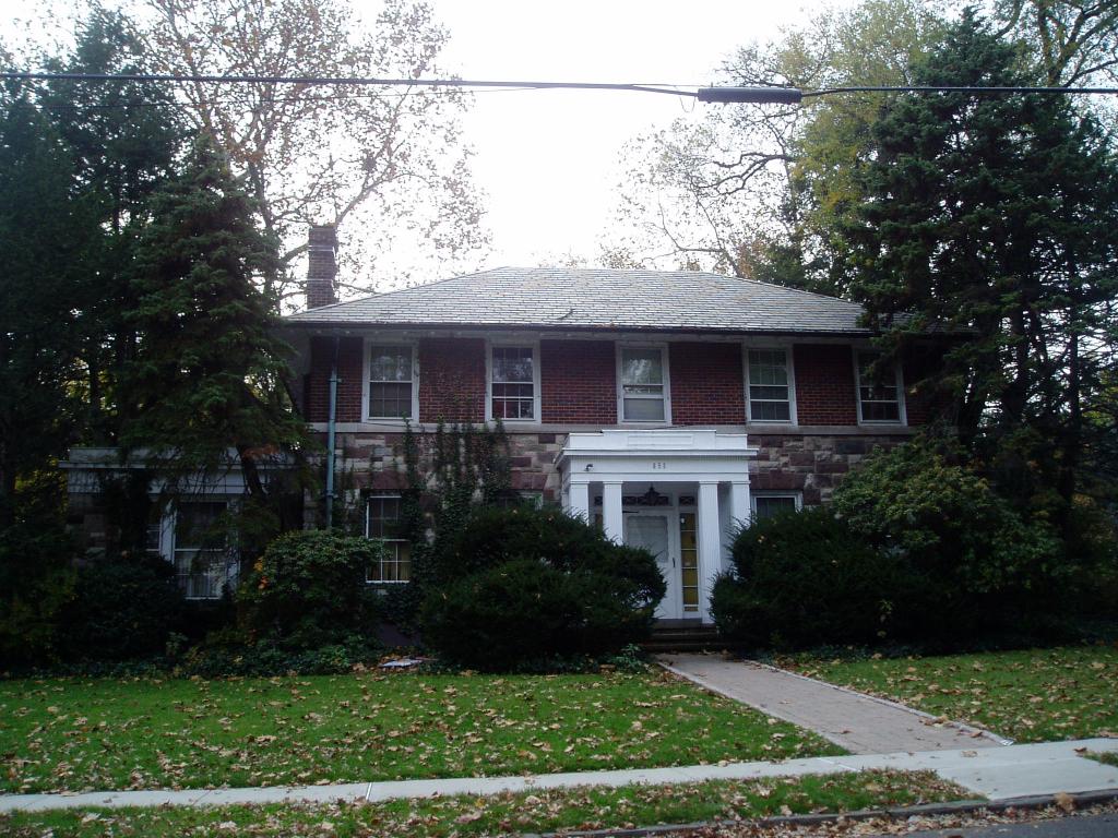 MLS #/Web ID: 2725235