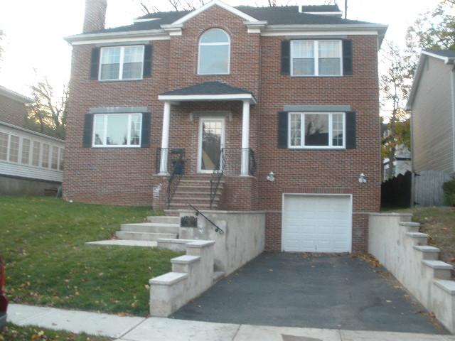 MLS #/Web ID: 2726435