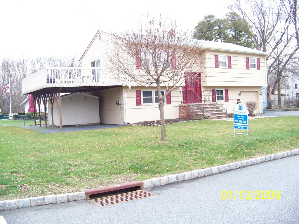 44 SEMINOLE AVE
