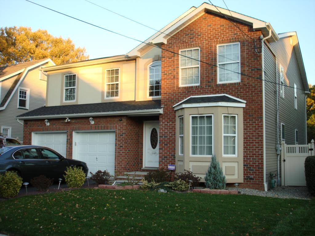 MLS #/Web ID: 2594236