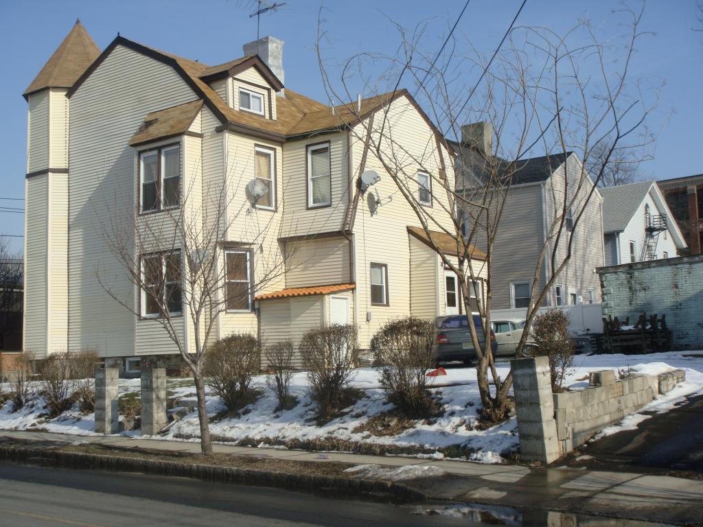 47 SCHUYLER ST