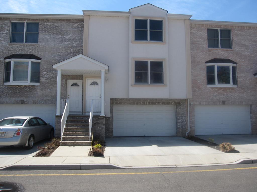 Single Family Home for Sale, ListingId:12851319, location: 89 Plauderville Garfield 07026