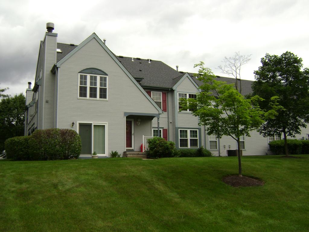 MLS #/Web ID: 2692736