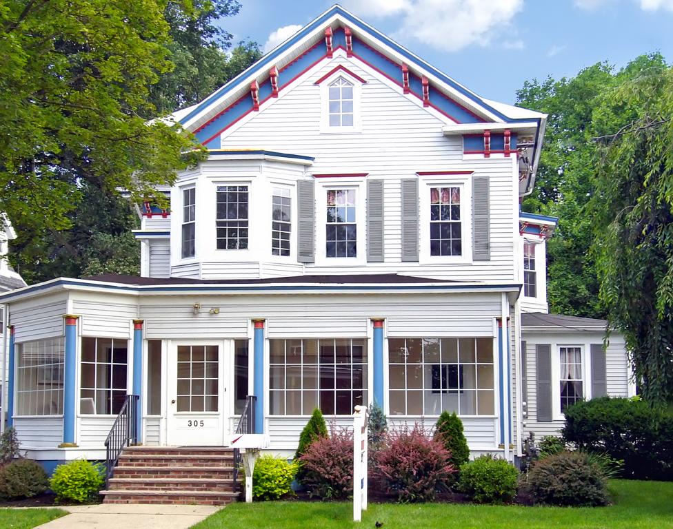 MLS #/Web ID: 2694636