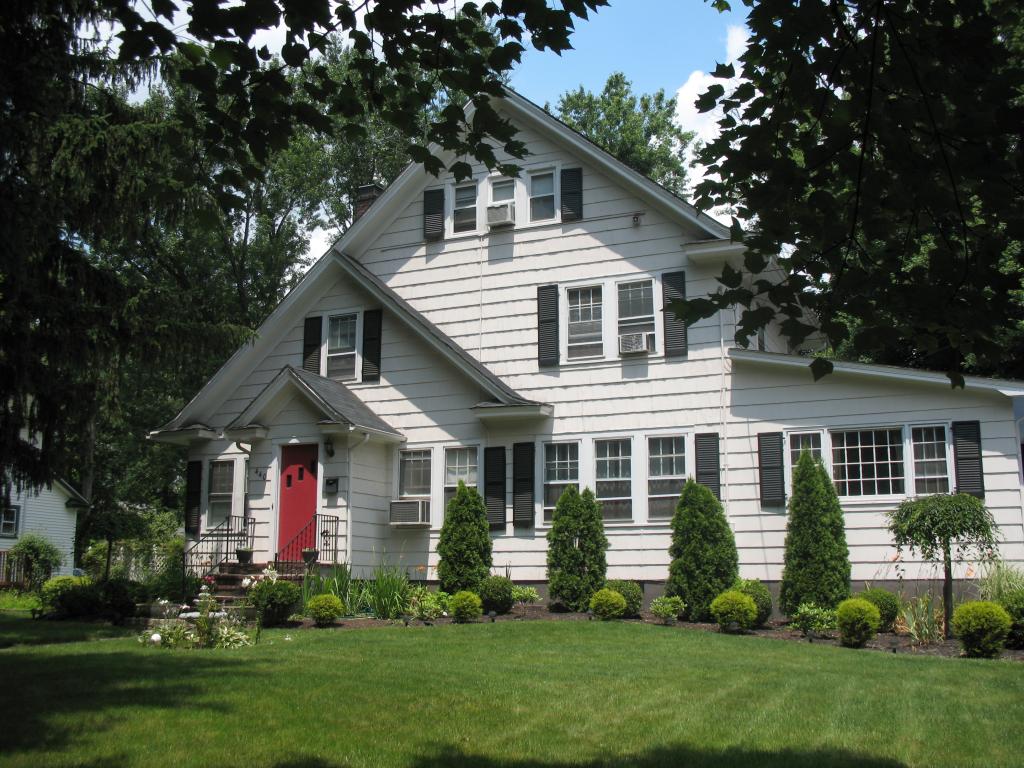 MLS #/Web ID: 2696136