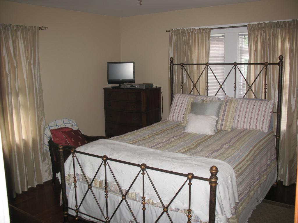MLS #/Web ID: 2696136