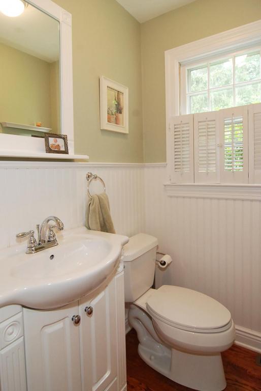 76 WOODLAND RD