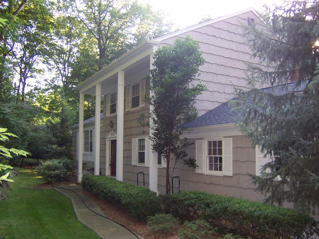 MLS #/Web ID: 2697836