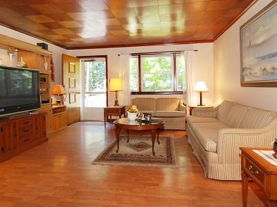 MLS #/Web ID: 2699936