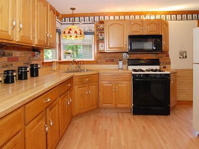 MLS #/Web ID: 2699936