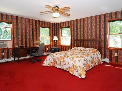 MLS #/Web ID: 2699936
