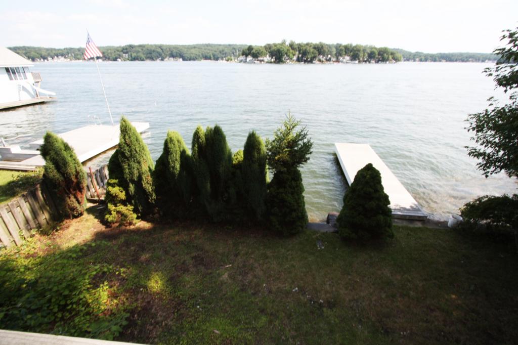 235 LAKESIDE BLVD