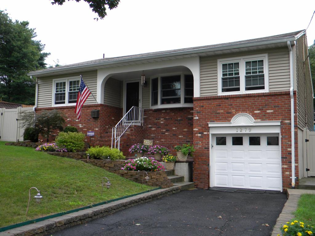 1279 Kanski Court