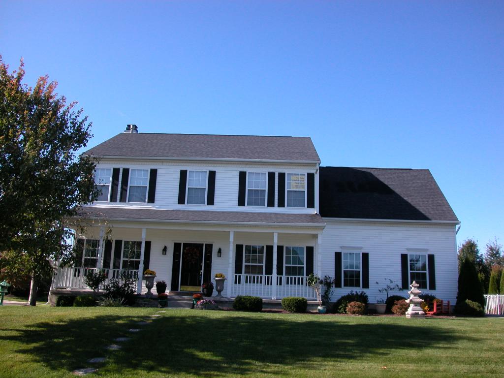 910 TYLER CIRCLE