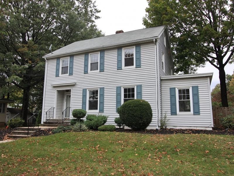 643 CENTRAL AVE