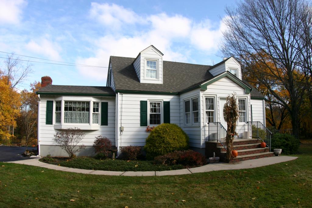 MLS #/Web ID: 2724236