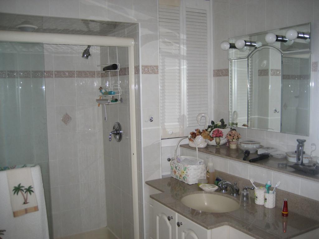 MLS #/Web ID: 2724536