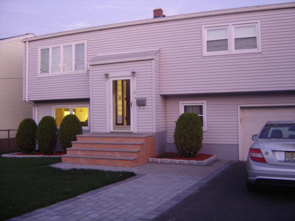 MLS #/Web ID: 2725636