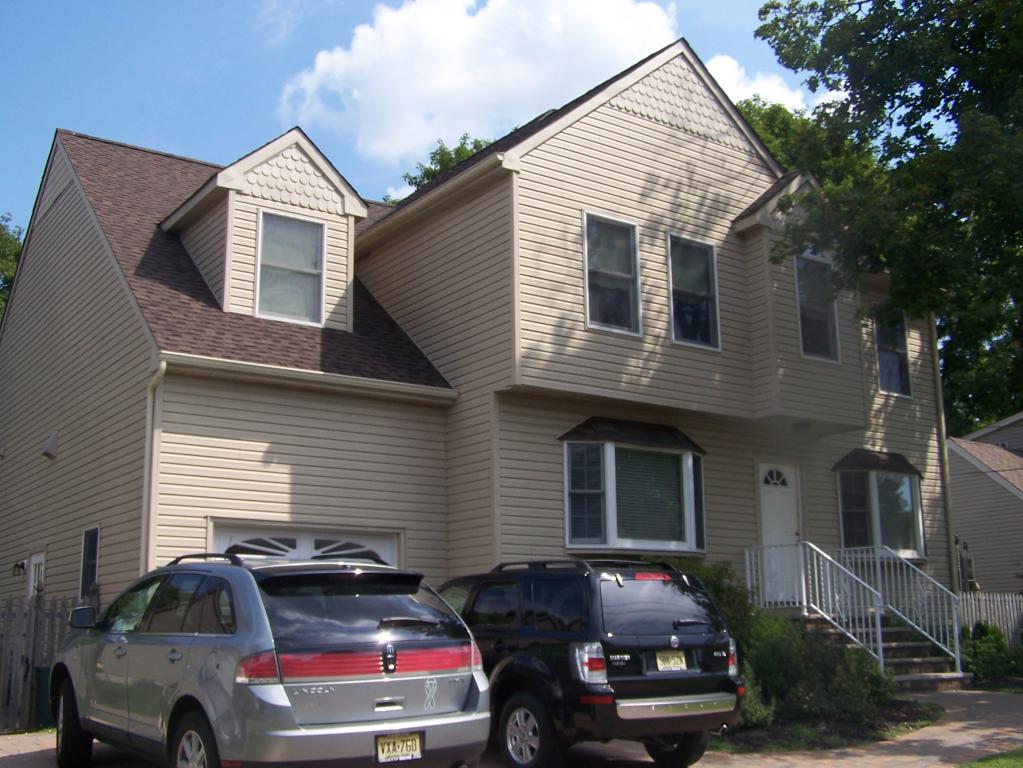 18 WOODRIDGE TER