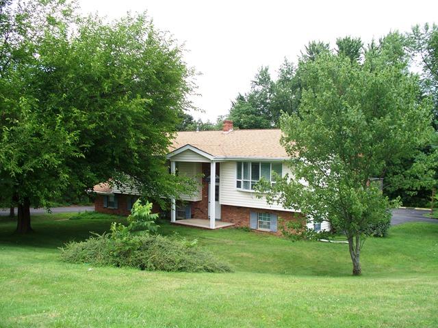 Single Family Home for Sale, ListingId:13995926, location: 3317 Route 94 Hardyston 07419
