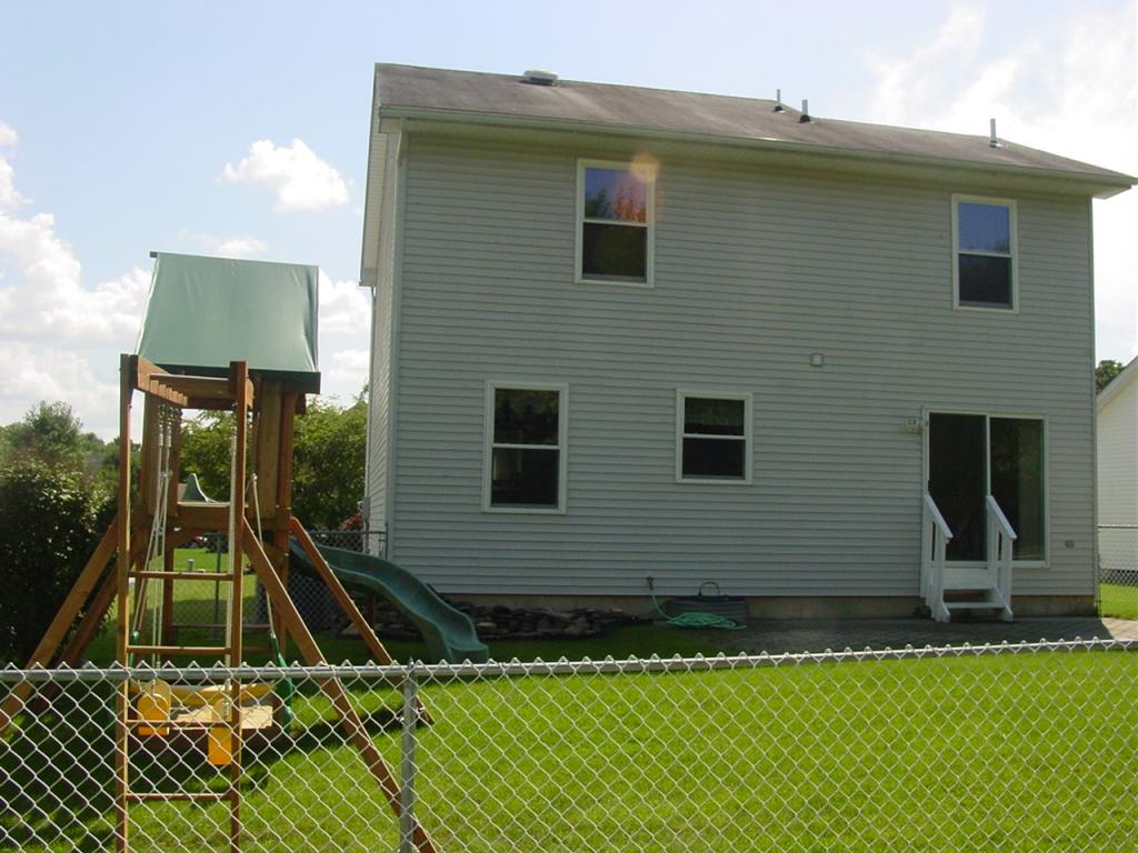 MLS #/Web ID: 2693537