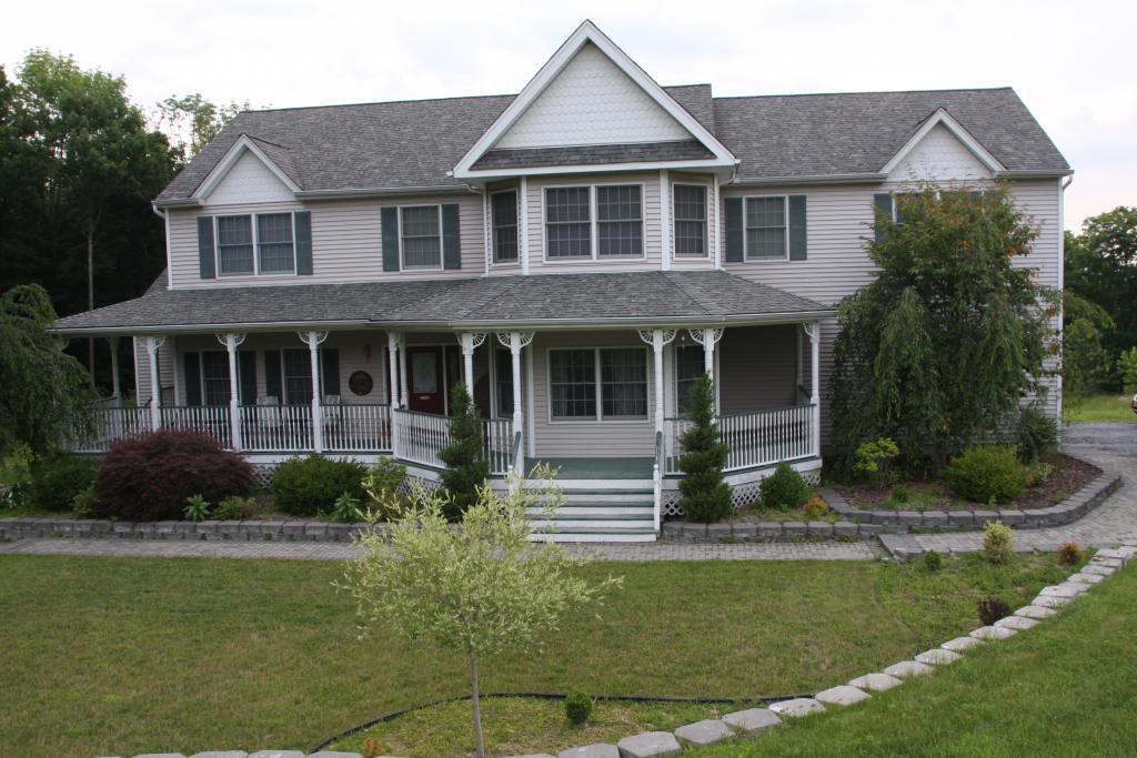 50 Cornfield Ln