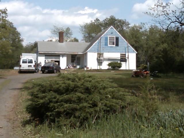 70 AIRPORT RD
