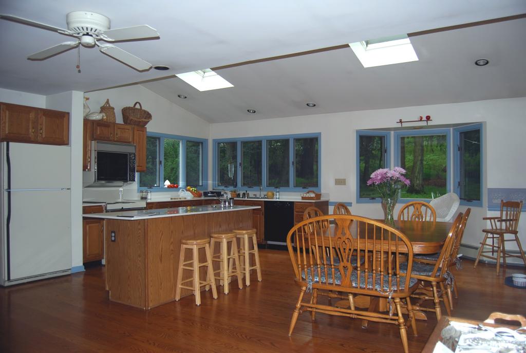 1268 MT HOREB RD