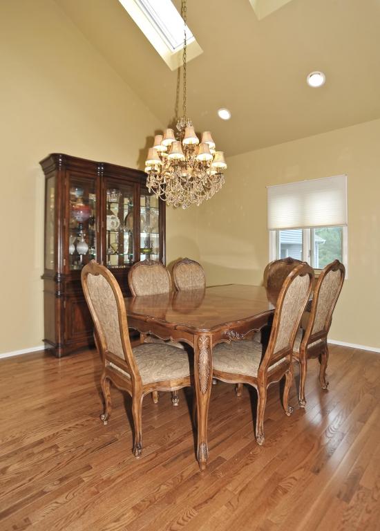 29 KNUTSEN DR