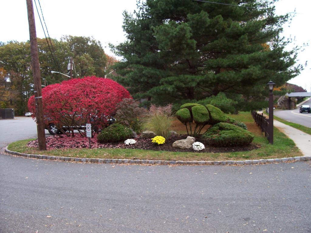 323 GILLS LN UNIT 11H