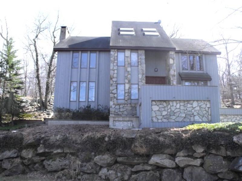 11 BLACK OAK LN
