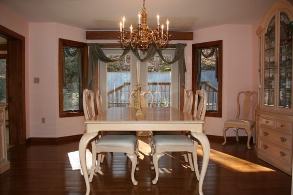 11 BLACK OAK LN