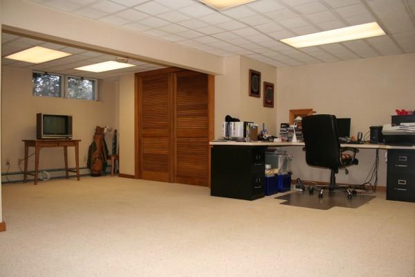 11 BLACK OAK LN