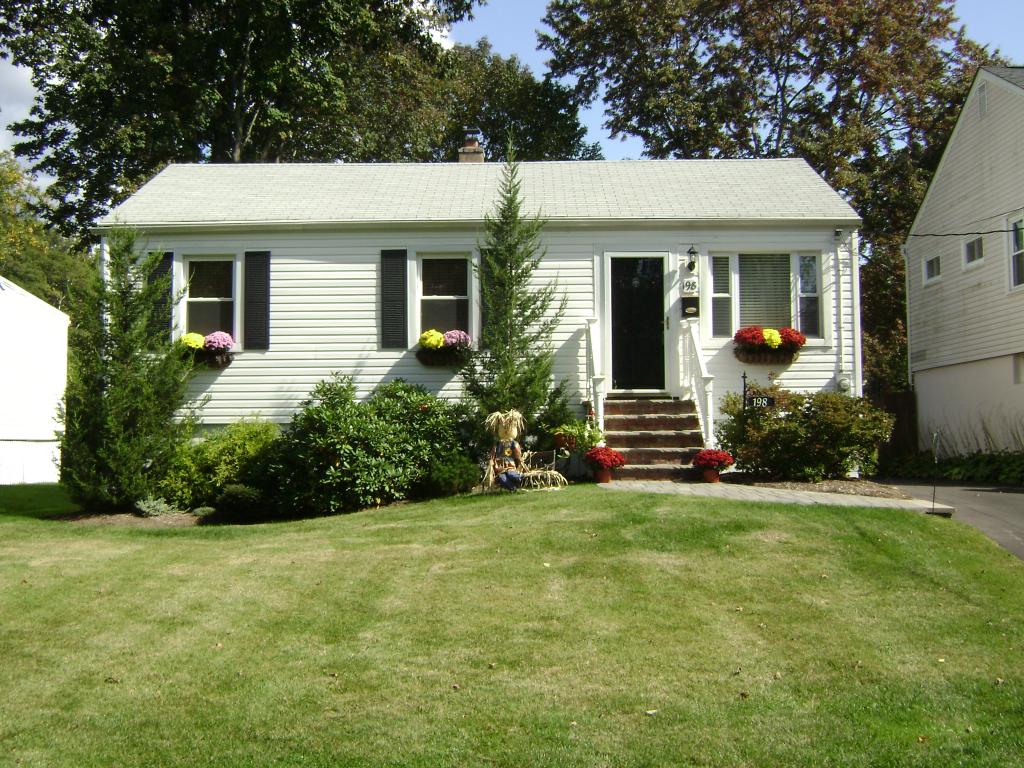 MLS #/Web ID: 2699538