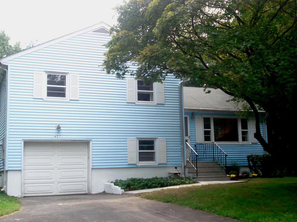 457 VALLEY RD