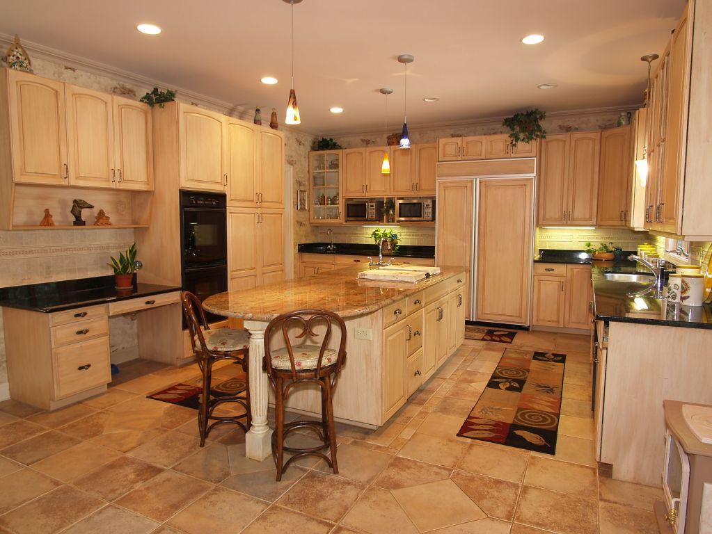 2 OAK LN