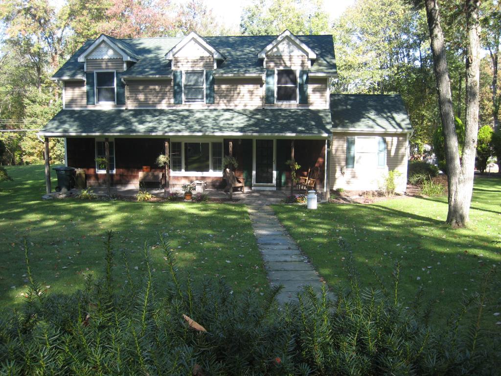 51 RIDGEWAY AVE