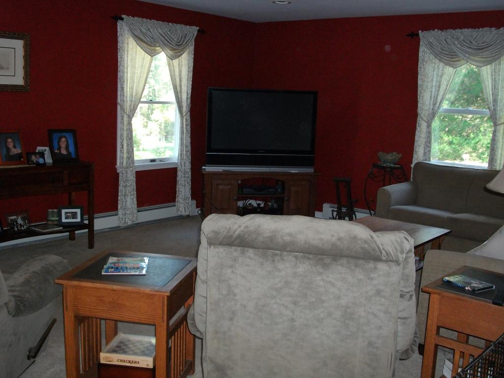 51 RIDGEWAY AVE