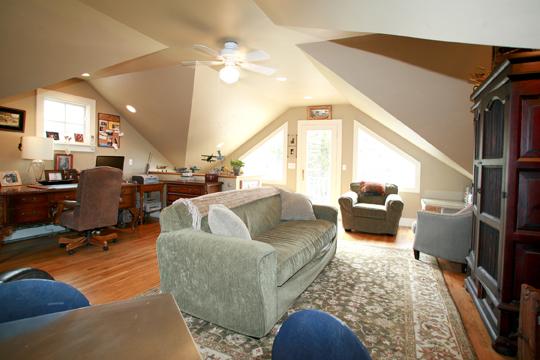 MLS #/Web ID: 2723638