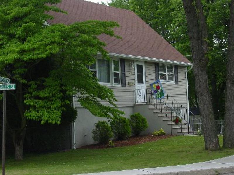MLS #/Web ID: 2725238