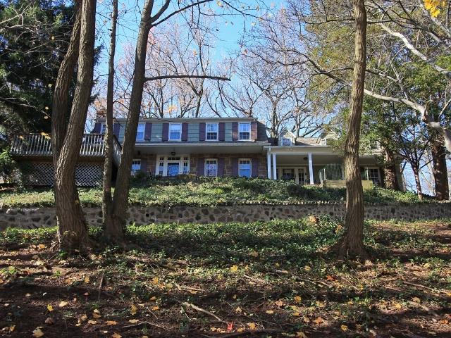 MLS #/Web ID: 2728338