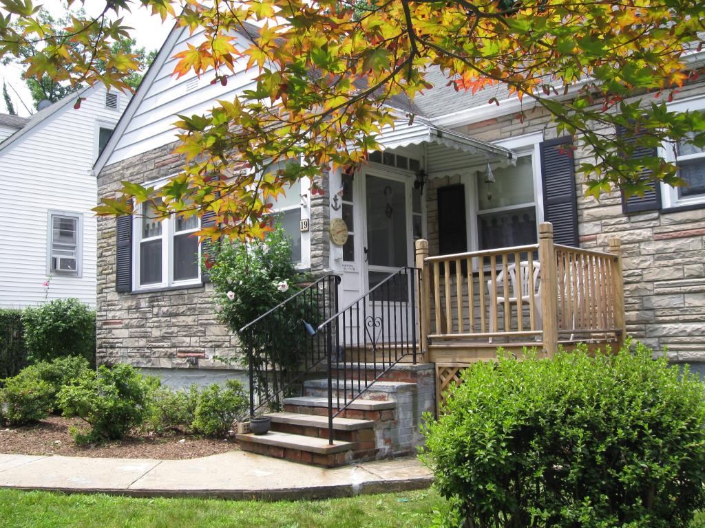 MLS #/Web ID: 2699939