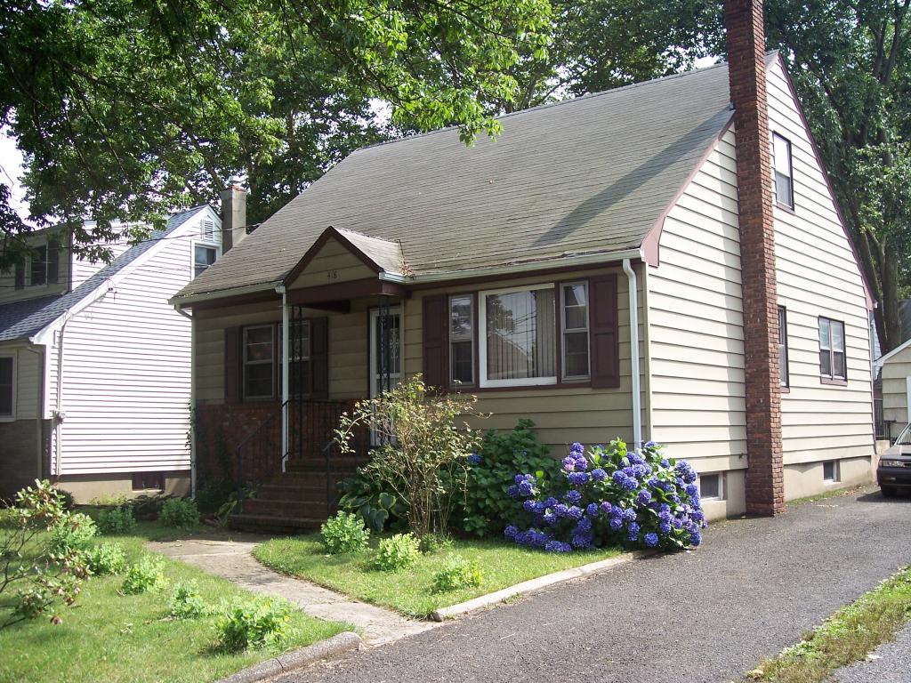 MLS #/Web ID: 2701839